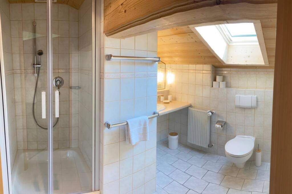 Gemuetliche Ferienwohnung Im Dg Am Tegernsee - Bergblick, Ruhe & Ganz Viel Platz Bad Wiessee Exterior foto